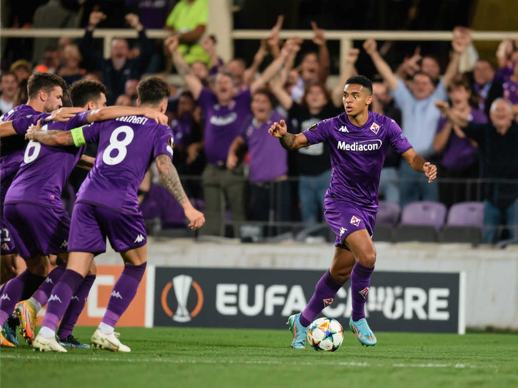 這裡不僅是 這裡不僅是